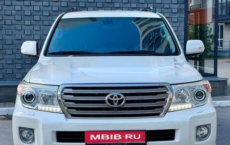 Toyota Land Cruiser 200, 2012 год, 3 710 000 рублей, 2 фотография