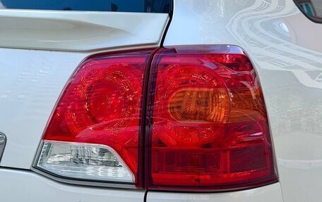 Toyota Land Cruiser 200, 2012 год, 3 710 000 рублей, 8 фотография