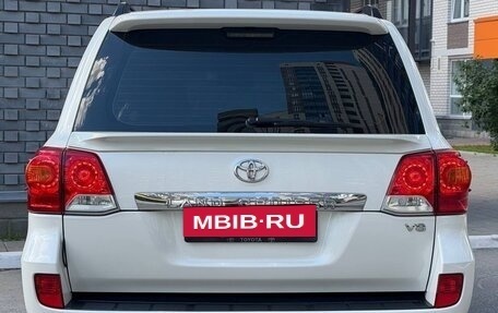 Toyota Land Cruiser 200, 2012 год, 3 710 000 рублей, 5 фотография