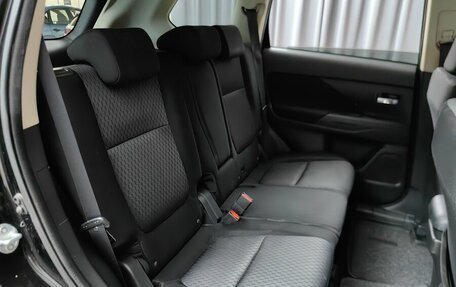 Mitsubishi Outlander III рестайлинг 3, 2013 год, 1 199 000 рублей, 9 фотография
