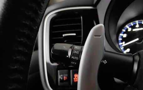 Mitsubishi Outlander III рестайлинг 3, 2013 год, 1 199 000 рублей, 20 фотография