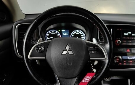 Mitsubishi Outlander III рестайлинг 3, 2013 год, 1 199 000 рублей, 11 фотография