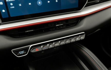 Geely Coolray I, 2024 год, 2 260 000 рублей, 18 фотография