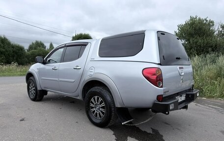 Mitsubishi L200 IV рестайлинг, 2011 год, 1 700 000 рублей, 4 фотография