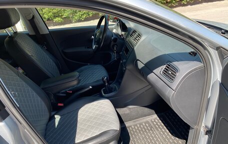 Volkswagen Polo VI (EU Market), 2013 год, 950 000 рублей, 15 фотография