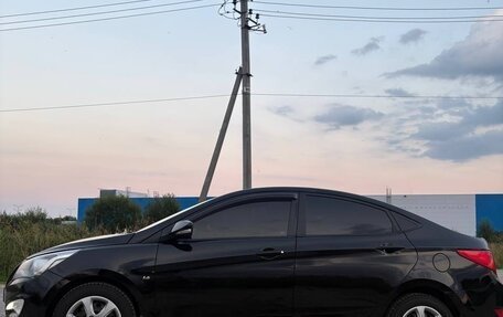 Hyundai Solaris II рестайлинг, 2016 год, 920 000 рублей, 2 фотография