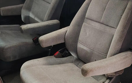 Toyota Estima III рестайлинг -2, 1992 год, 500 000 рублей, 11 фотография