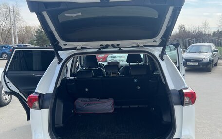Toyota RAV4, 2021 год, 4 700 000 рублей, 15 фотография