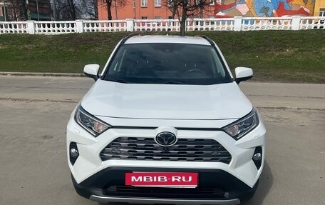 Toyota RAV4, 2021 год, 4 700 000 рублей, 16 фотография