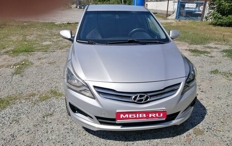 Hyundai Solaris II рестайлинг, 2016 год, 980 000 рублей, 1 фотография