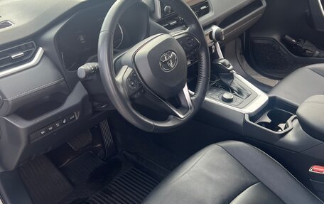 Toyota RAV4, 2021 год, 4 700 000 рублей, 18 фотография