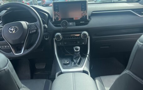 Toyota RAV4, 2021 год, 4 700 000 рублей, 22 фотография