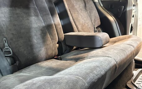 Toyota Raum I, 2000 год, 360 000 рублей, 7 фотография