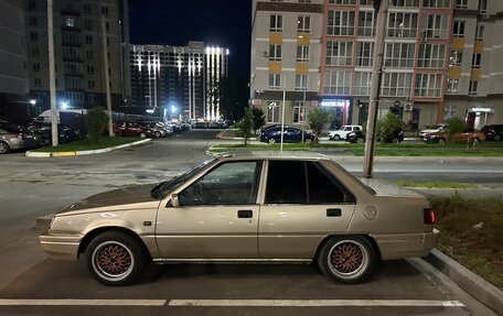 Mitsubishi Lancer VII, 1987 год, 260 000 рублей, 2 фотография