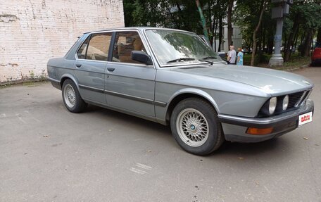 BMW 5 серия, 1986 год, 790 000 рублей, 18 фотография