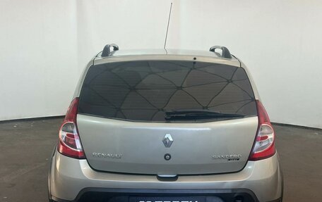Renault Sandero I, 2012 год, 678 000 рублей, 2 фотография