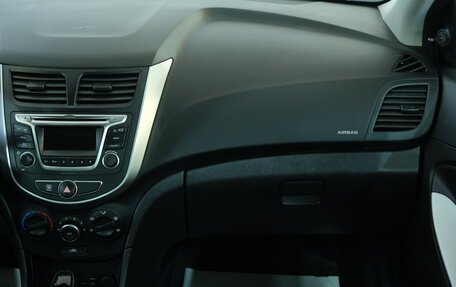 Hyundai Solaris II рестайлинг, 2016 год, 999 000 рублей, 16 фотография