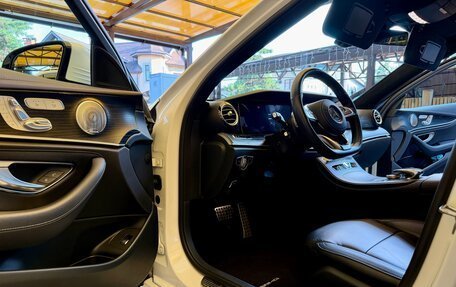 Mercedes-Benz E-Класс, 2017 год, 4 750 000 рублей, 9 фотография