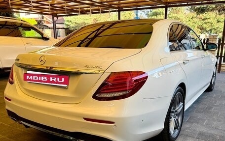 Mercedes-Benz E-Класс, 2017 год, 4 750 000 рублей, 3 фотография