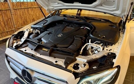 Mercedes-Benz E-Класс, 2017 год, 4 750 000 рублей, 23 фотография