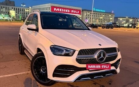 Mercedes-Benz GLE, 2019 год, 10 242 000 рублей, 3 фотография