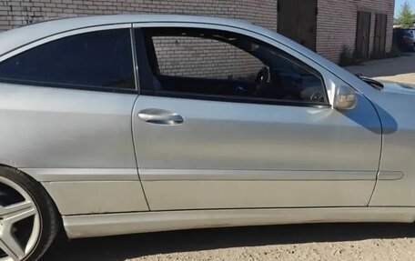 Mercedes-Benz C-Класс, 2001 год, 350 000 рублей, 8 фотография