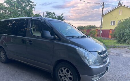 Hyundai H-1 II рестайлинг, 2011 год, 1 250 000 рублей, 9 фотография