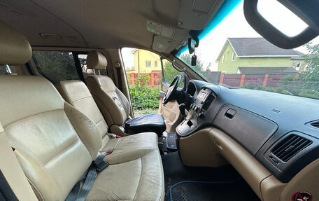 Hyundai H-1 II рестайлинг, 2011 год, 1 250 000 рублей, 19 фотография