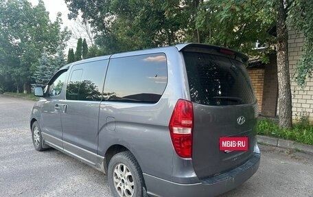 Hyundai H-1 II рестайлинг, 2011 год, 1 250 000 рублей, 5 фотография