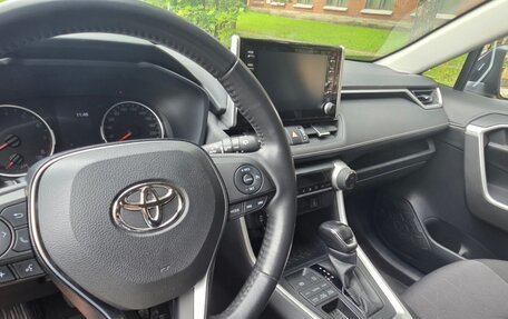 Toyota RAV4, 2020 год, 3 500 000 рублей, 15 фотография