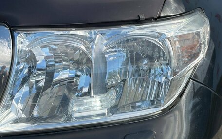Toyota Land Cruiser 200, 2010 год, 2 149 000 рублей, 10 фотография
