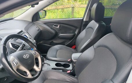 Hyundai ix35 I рестайлинг, 2012 год, 1 300 000 рублей, 1 фотография