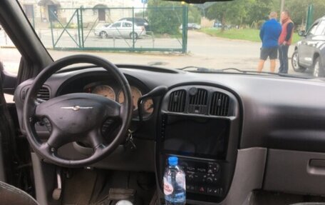 Chrysler Voyager IV, 2006 год, 650 000 рублей, 8 фотография
