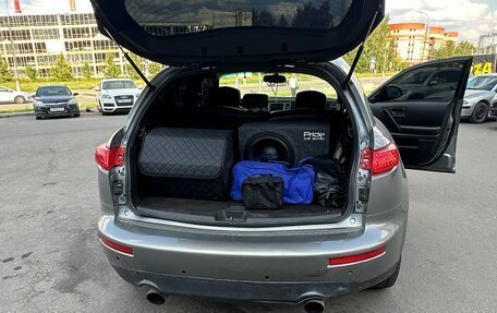 Infiniti FX I, 2003 год, 670 000 рублей, 12 фотография