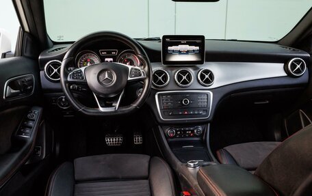 Mercedes-Benz GLA, 2016 год, 1 719 000 рублей, 6 фотография