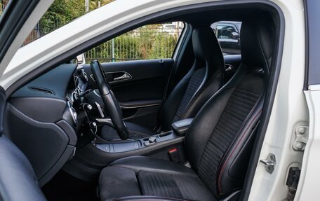 Mercedes-Benz GLA, 2016 год, 1 719 000 рублей, 10 фотография