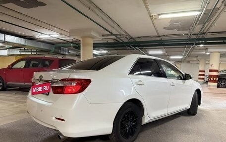 Toyota Camry, 2014 год, 1 370 000 рублей, 4 фотография