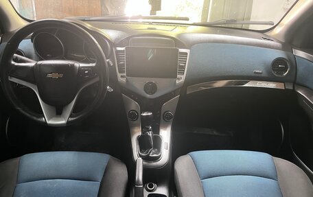 Chevrolet Cruze II, 2011 год, 515 000 рублей, 4 фотография