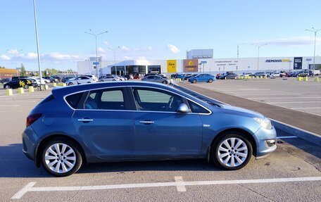 Opel Astra J, 2013 год, 680 000 рублей, 4 фотография