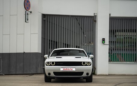 Dodge Challenger III рестайлинг 2, 2019 год, 3 700 000 рублей, 3 фотография