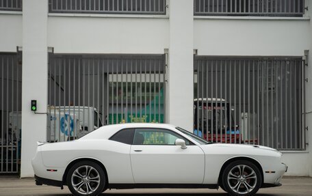 Dodge Challenger III рестайлинг 2, 2019 год, 3 700 000 рублей, 8 фотография