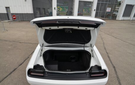Dodge Challenger III рестайлинг 2, 2019 год, 3 700 000 рублей, 23 фотография