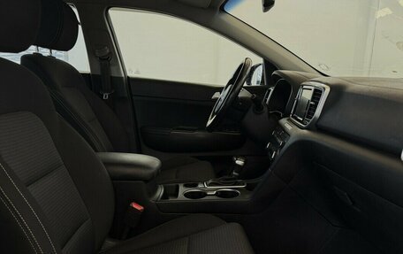 KIA Sportage IV рестайлинг, 2019 год, 2 000 000 рублей, 13 фотография