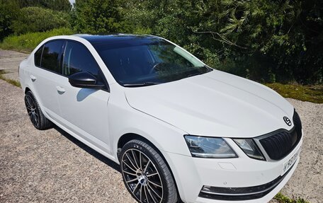Skoda Octavia, 2018 год, 1 350 000 рублей, 2 фотография