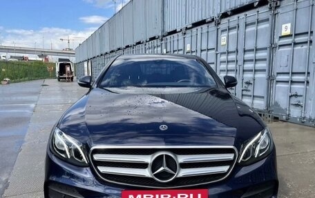 Mercedes-Benz E-Класс, 2019 год, 2 750 000 рублей, 6 фотография