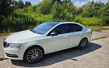 Skoda Octavia, 2018 год, 1 350 000 рублей, 8 фотография