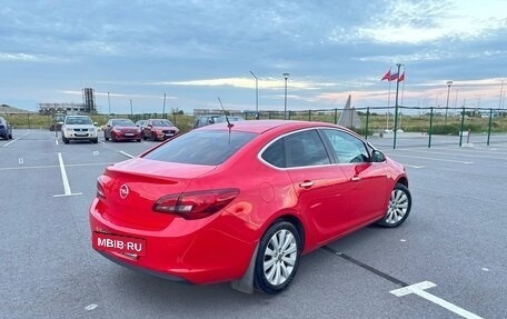 Opel Astra J, 2013 год, 850 000 рублей, 2 фотография