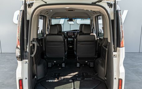 Honda Stepwgn IV, 2018 год, 2 445 000 рублей, 20 фотография