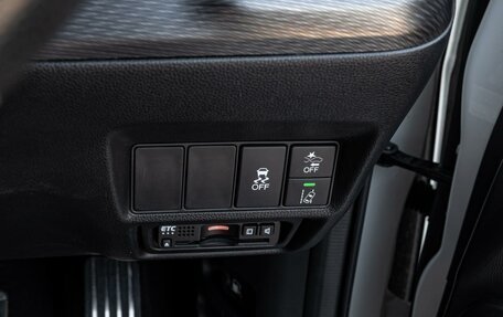 Honda Stepwgn IV, 2018 год, 2 445 000 рублей, 19 фотография