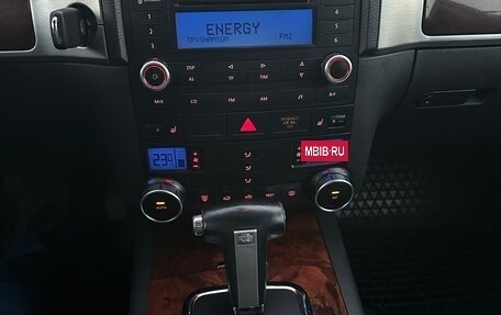 Volkswagen Touareg III, 2009 год, 900 000 рублей, 17 фотография